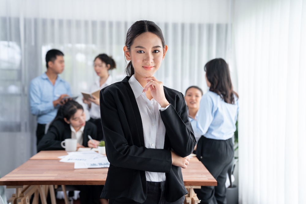 Mengenal Neuro Linguistic Programming: Seni Mengelola Pikiran, Bahasa, dan Perilaku untuk Mencapai Keberhasilan