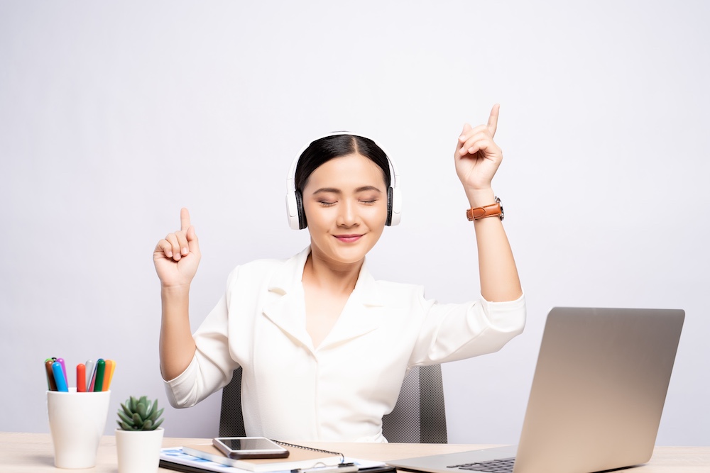 Mencapai Flow dalam Pekerjaan: Bekerja dengan Fokus, Energi, dan Kepuasan Tinggi